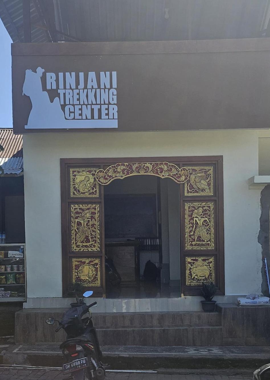 Готель Rinjani Trekking Center Сенару Екстер'єр фото